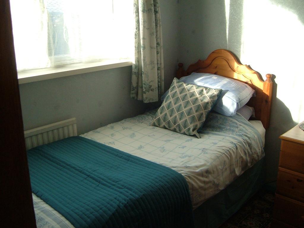 Tremains Guest House บริดจ์เอนด์ ห้อง รูปภาพ